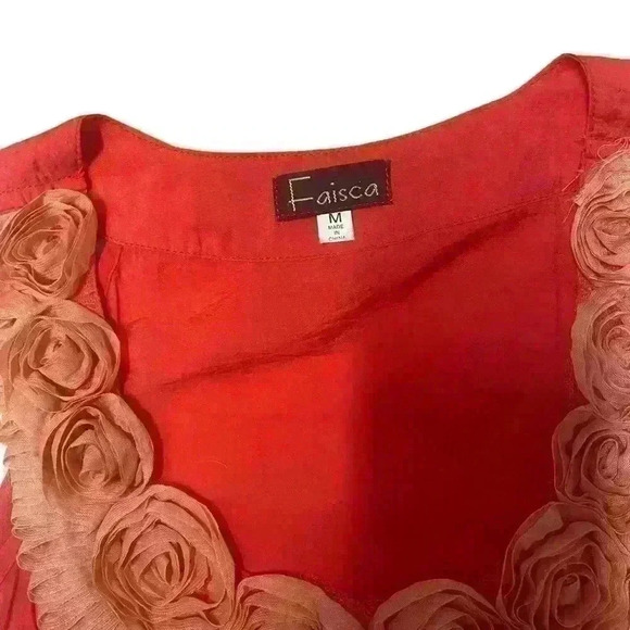 Faisca Sleeveless Blouse Racerback Floral Neckline Color: Coral Size M - Picture 9 of 10